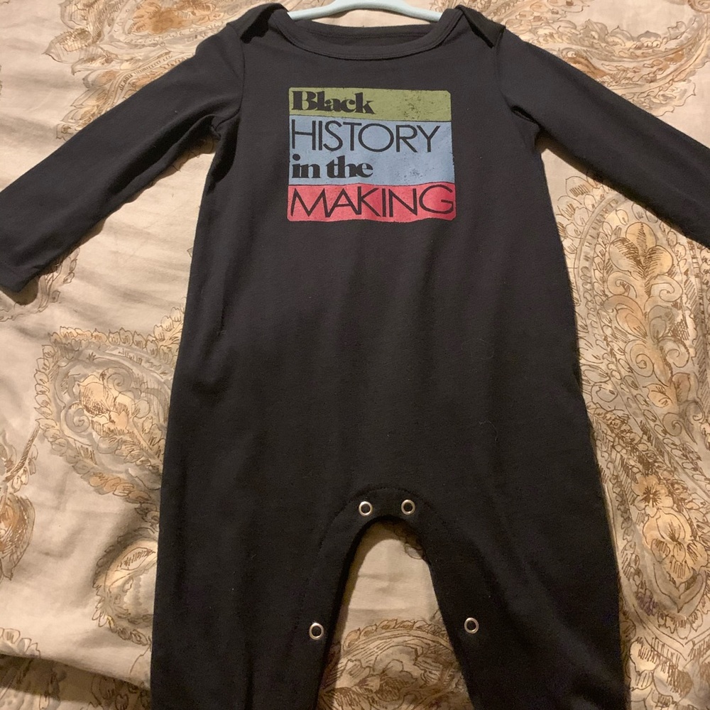 Super cute black romper! Boy or girl!